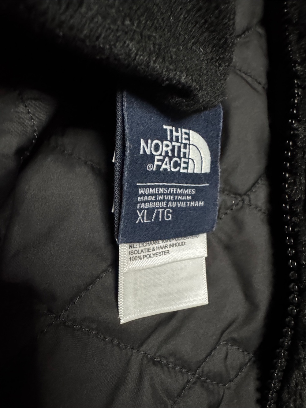 The North Face Women's Black Quilted Vest with Faux-Fur Collar - Picture 11 of 11